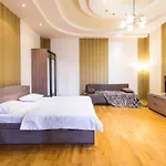 куліша 15, в центрі,тц форум,оперний شقة *