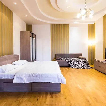 куліша 15, в центрі,тц форум,оперний Appartement *