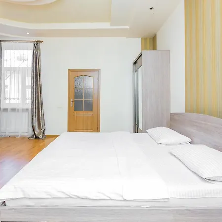 куліша 15, в центрі,тц форум,оперний Appartement *