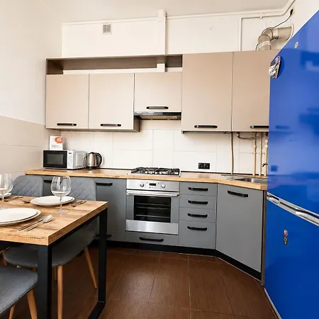 Appartamento куліша 15, в центрі,тц форум,оперний