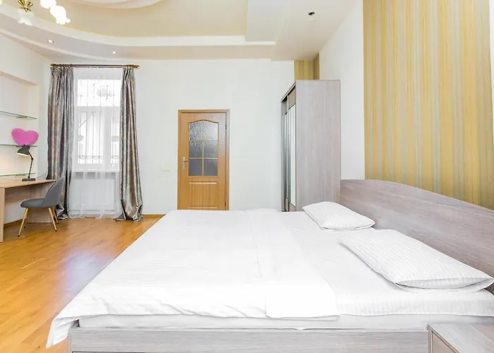 куліша 15, в центрі,тц форум,оперний Apartamento *